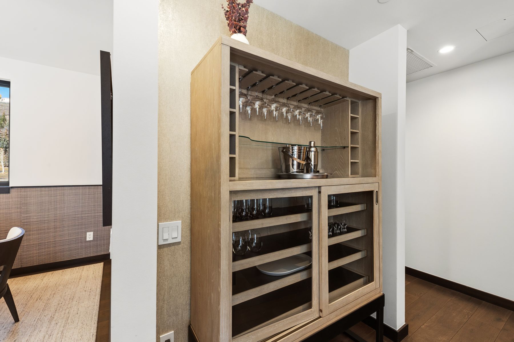 Wine bar